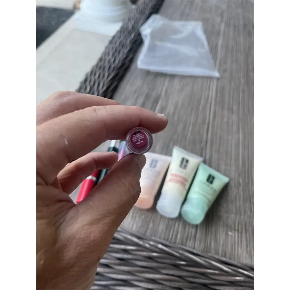 Lot of 8 CLINIQUE Products.